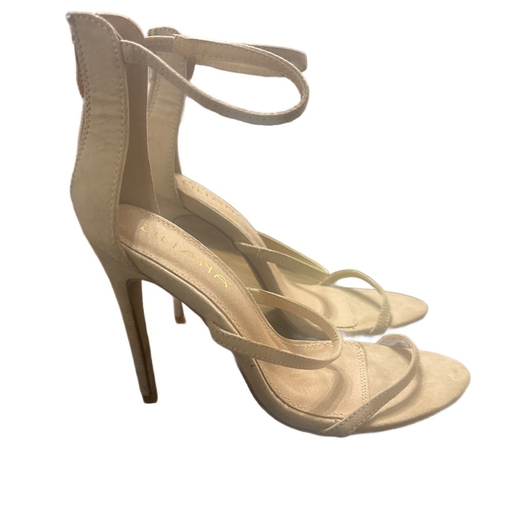 Nude strappy stiletto heel’s